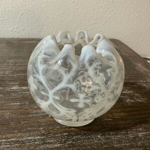 Fenton White Swirl Glass Bowl